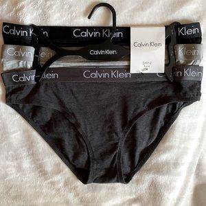 Calvin Klein Bikini Panties- 3 pack